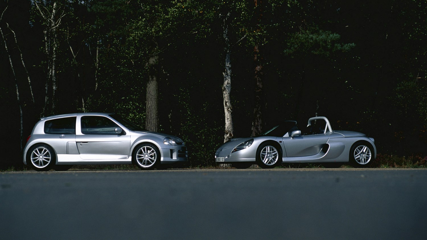 Clio V6 And Spider