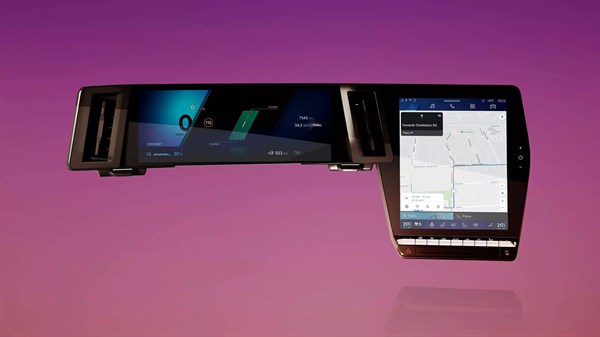 Multimedijski zaslon vozila Renault z digitalno instrumentno ploščo in osrednjim zaslonom z navigacijo na vijoličnem ozadju.
