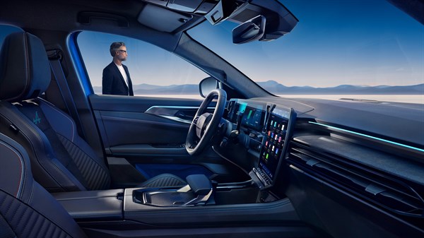 Renault Rafale E-Tech hybrid - moquette