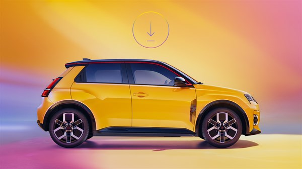 Rumeni Renault 5 v bočni perspektivi, ki poudarja širšo medosno razdaljo in širše koloteke.