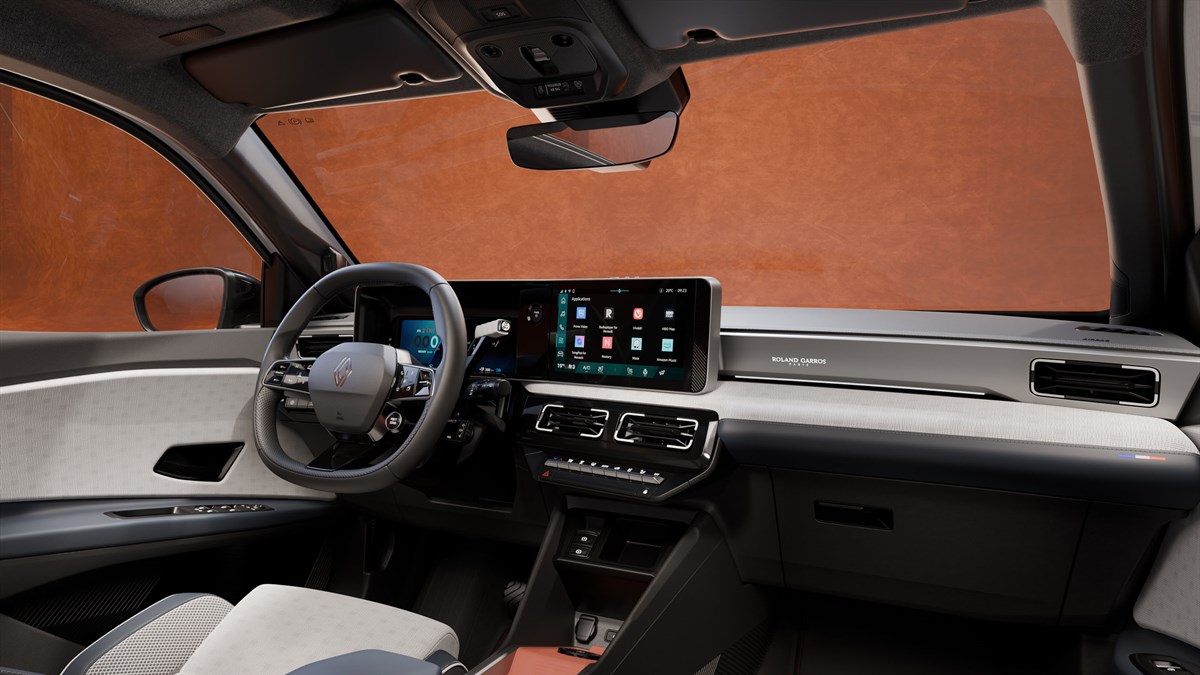 Roland-Garros spirit - Renault 4 E-Tech electric Roland-Garros