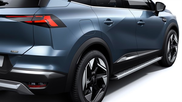 Renault Symbioz E-Tech full hybrid - bočne stopnice