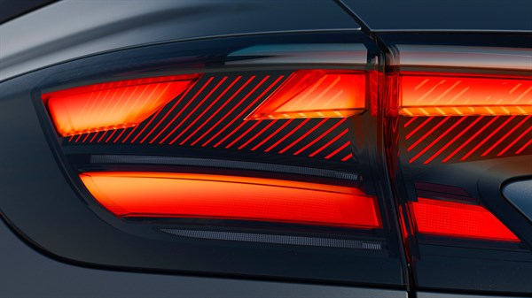 LED headlights - Renault Austral full hybrid E-Tech