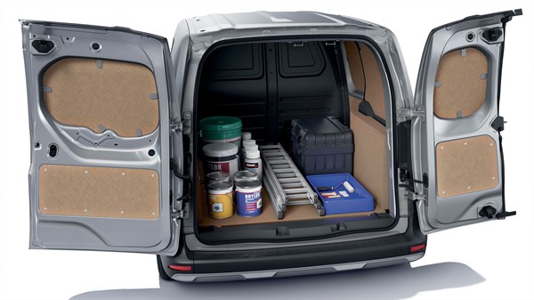 Kangoo Van s kompletom lesenih oblog v tovornem prostoru za dodatno zaščito notranjosti vozila.