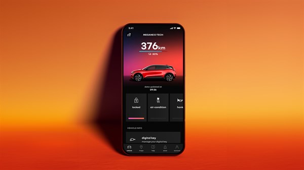 Zaslon mobilne aplikacije Renault prikazuje model Megane E-Tech z dosegom 376 kilometrov in 80 odstotki napolnjenosti baterije.