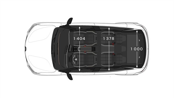 Zgornji tehnični prikaz Renault Megane E-Tech z označenimi notranjimi širinami v milimetrih na sprednjih in zadnjih sedežih ter v prtljažnem prostoru.