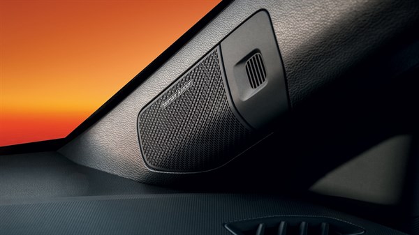 9 zvočnikov, 410 W zvok visoke ločljivosti Harman Kardon – Renault Megane E-Tech electric