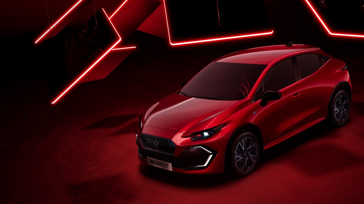 Rdeč Renault Clio, sprednji tričetrtinski pogled, v rdečem studiu s svetlobnimi črtami.