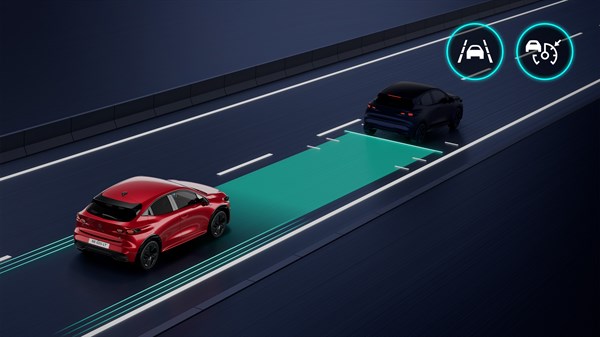 Renault Clio z asistenco za vožnjo po avtocesti in prilagodljivim tempomatom zagotavlja varnost ter samodejno ohranja razdaljo.