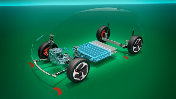 Shematski prikaz električnega pogonskega sklopa z baterijskim sklopom, motorjem in kolesi v prosojnem obrisu karoserije.