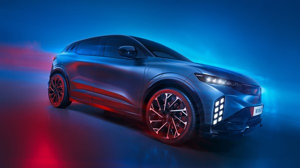Driving pleasure - Megane E-tech electric