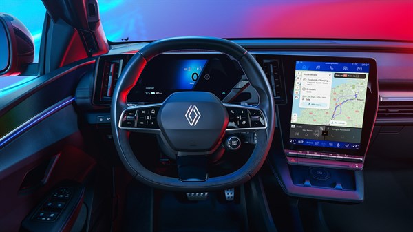 enjoy real-time navigation - Renault Megane E-tech electric