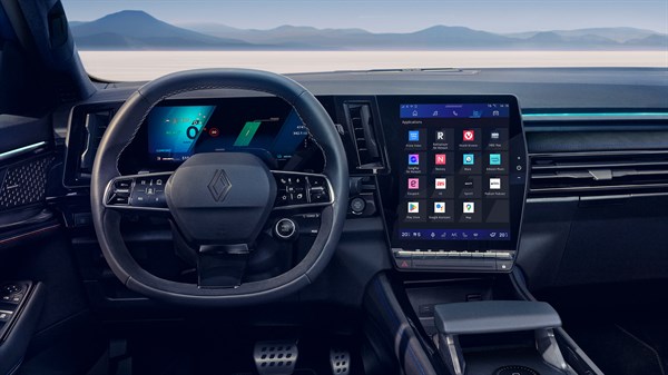 Notranjost Renault Rafale z digitalnim zaslonom openR link in volanom.