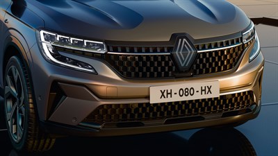 Svetlobni podpis – Renault Austral E-Tech full hybrid