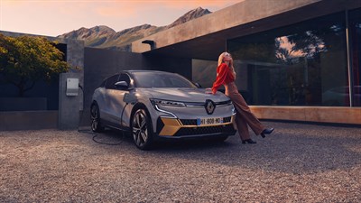 E-Tech 100% electric - polnjenje - Renault