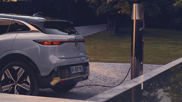 Megane E-Tech 100% electric – polnjenje doma