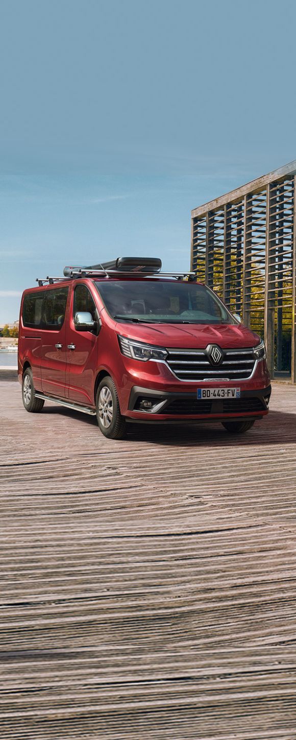 Nouveau Renault Trafic Combi Rouge Carmin