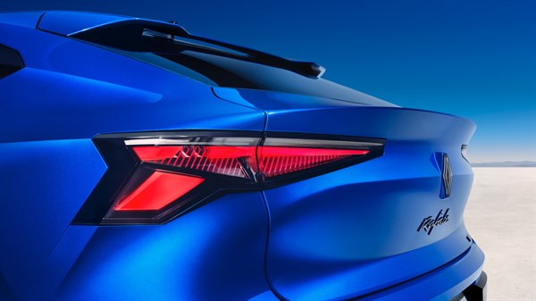 Električni Renault Rafale pogled od zadaj in s strani.
